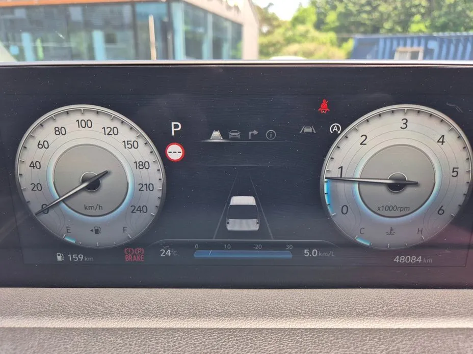Hyundai Staria — фото 2
