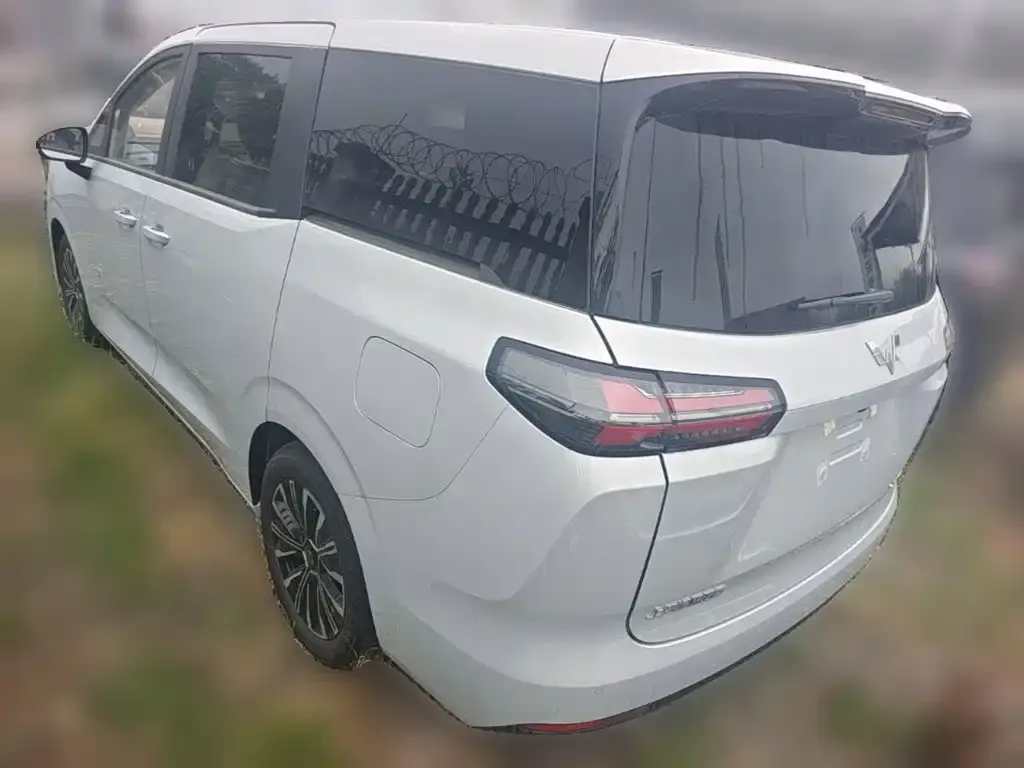 Wuling Starlight 730 New Energy — фото 8