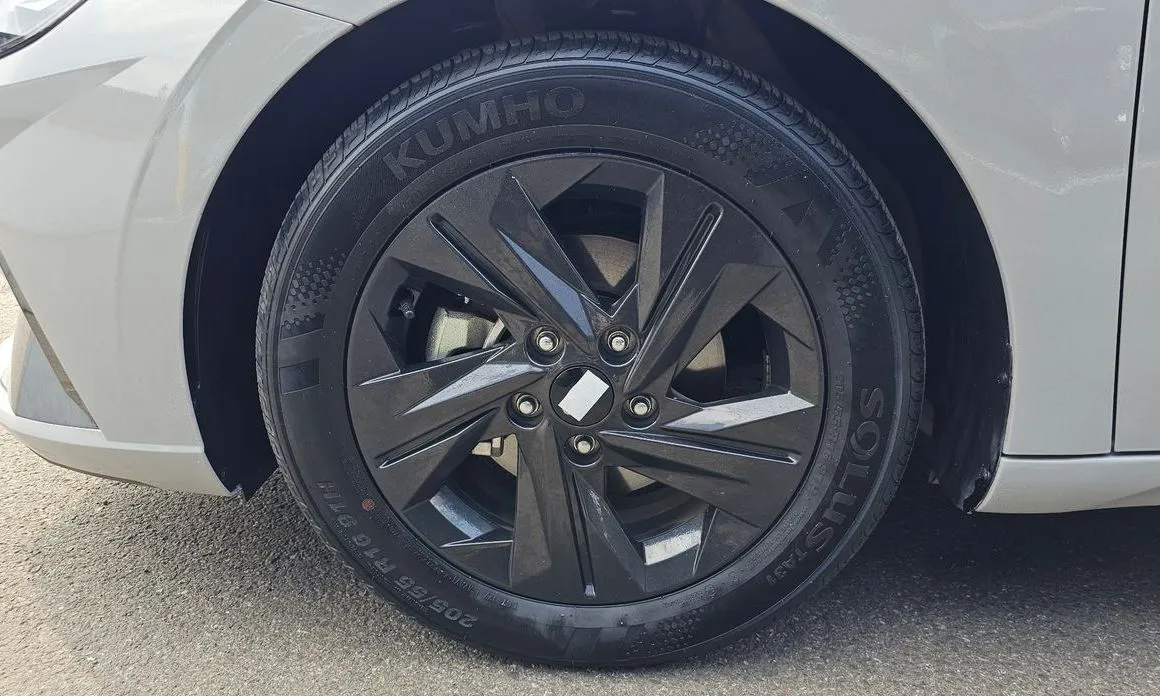 Hyundai AVANTE — фото 10