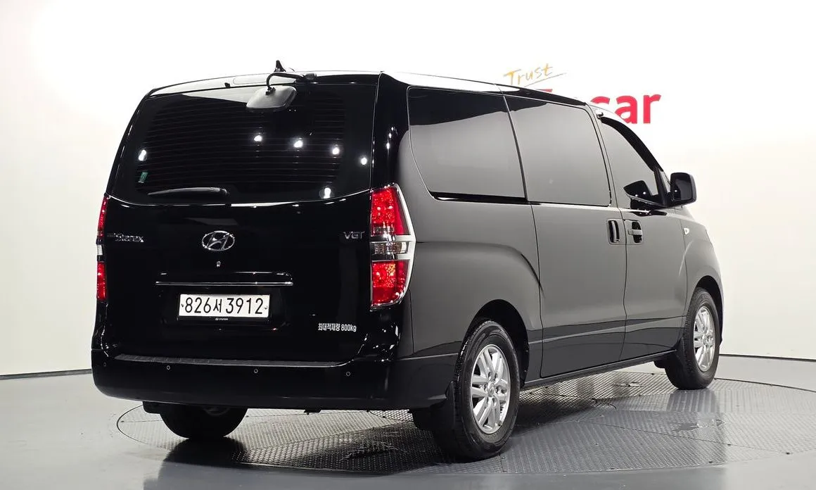 Hyundai Starex — фото 6