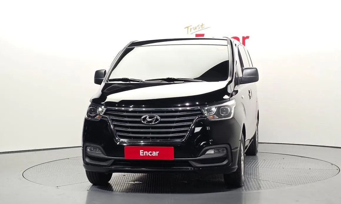 Hyundai Starex — фото 3