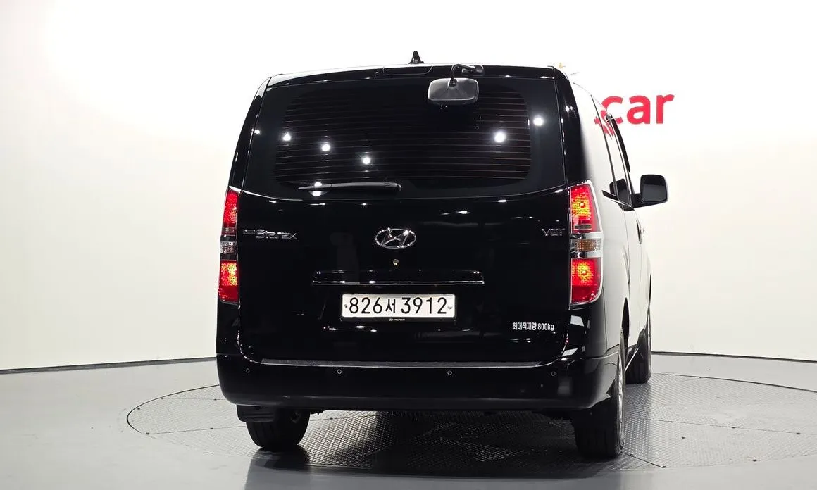 Hyundai Starex — фото 2