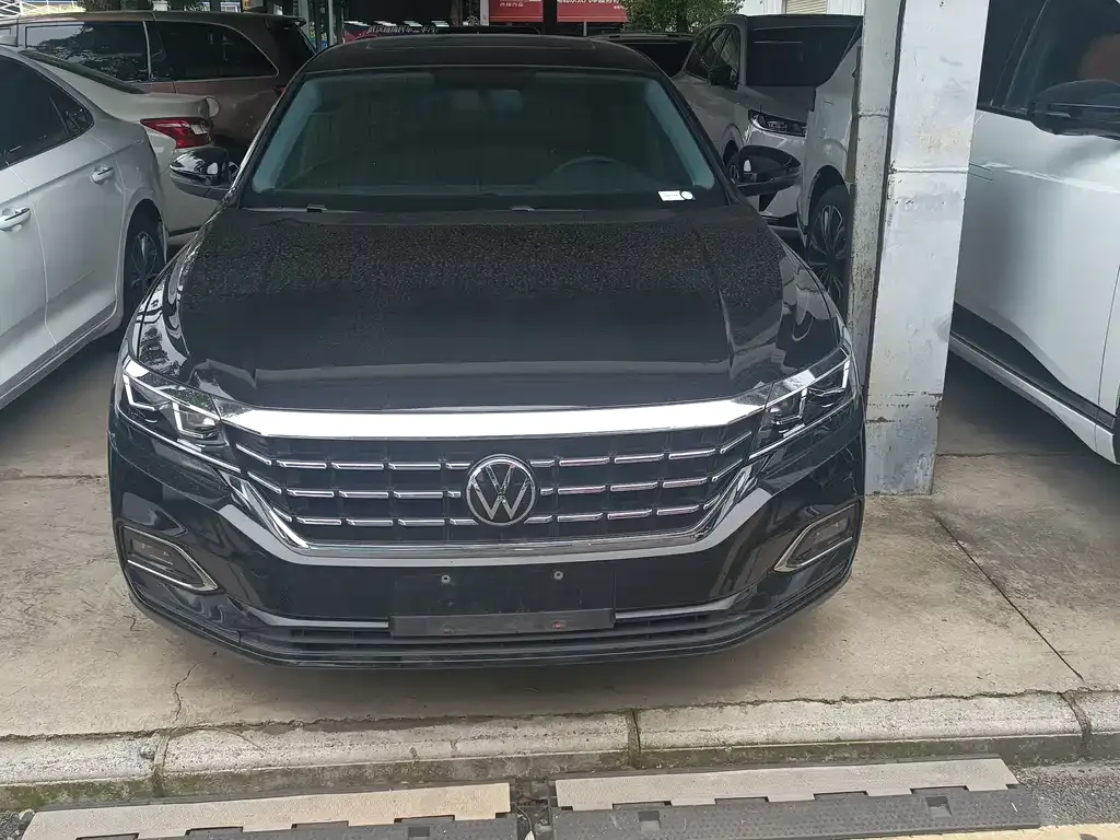 Volkswagen Passat — фото 7