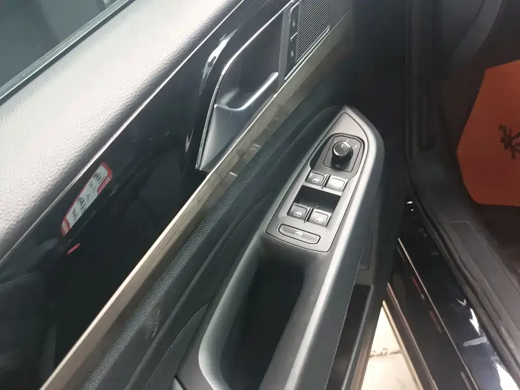 Volkswagen Passat — фото 10