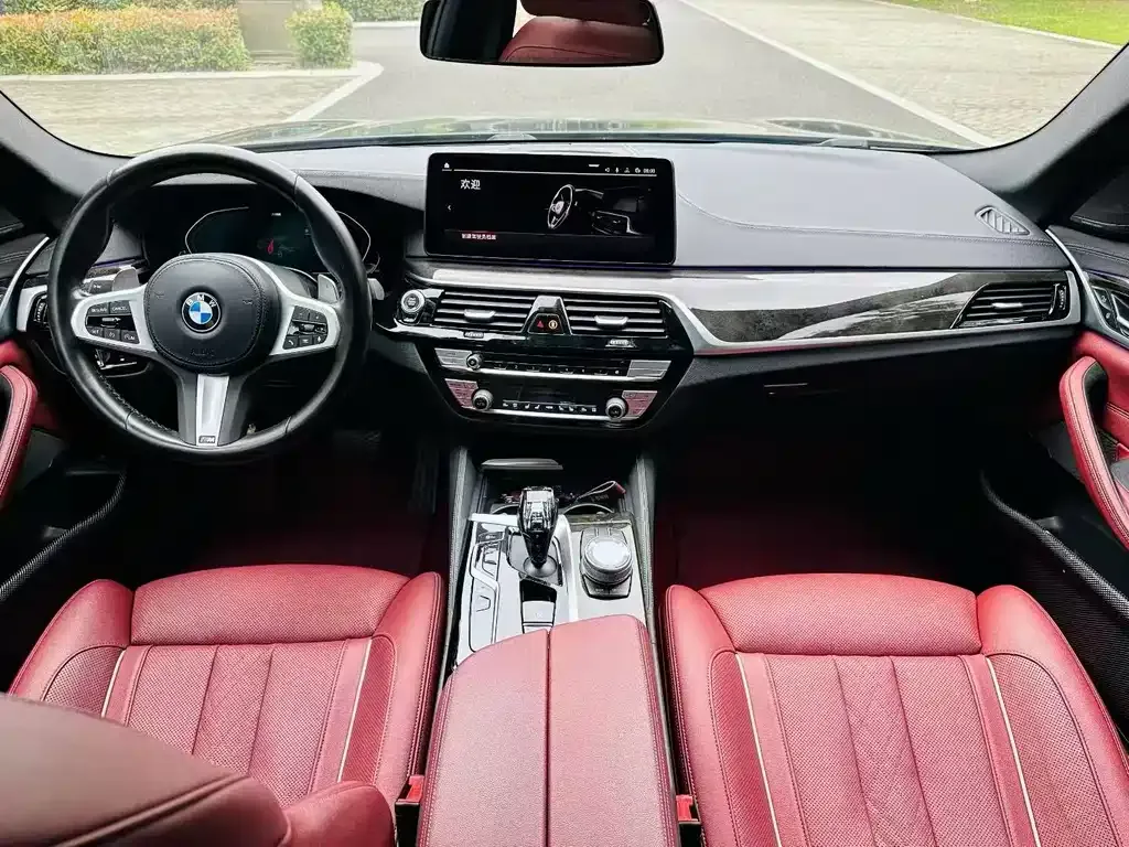BMW 5 Series — фото 4
