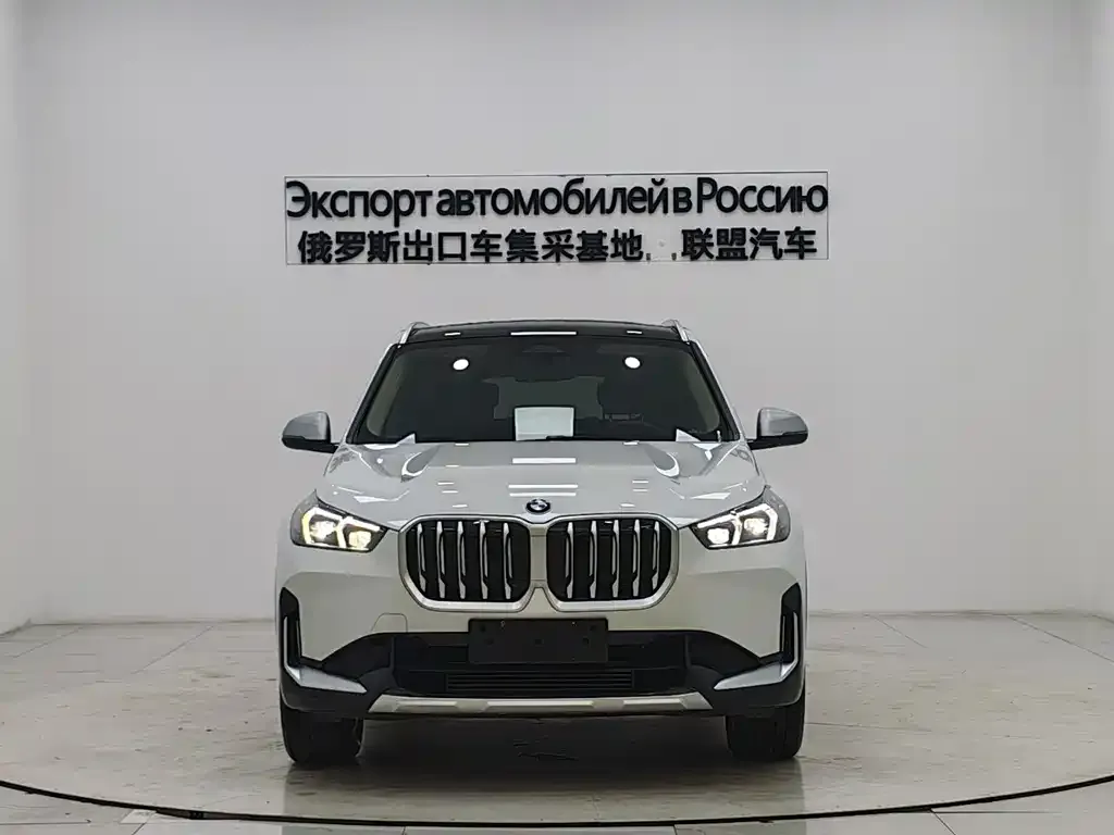 BMW X1 — фото 5