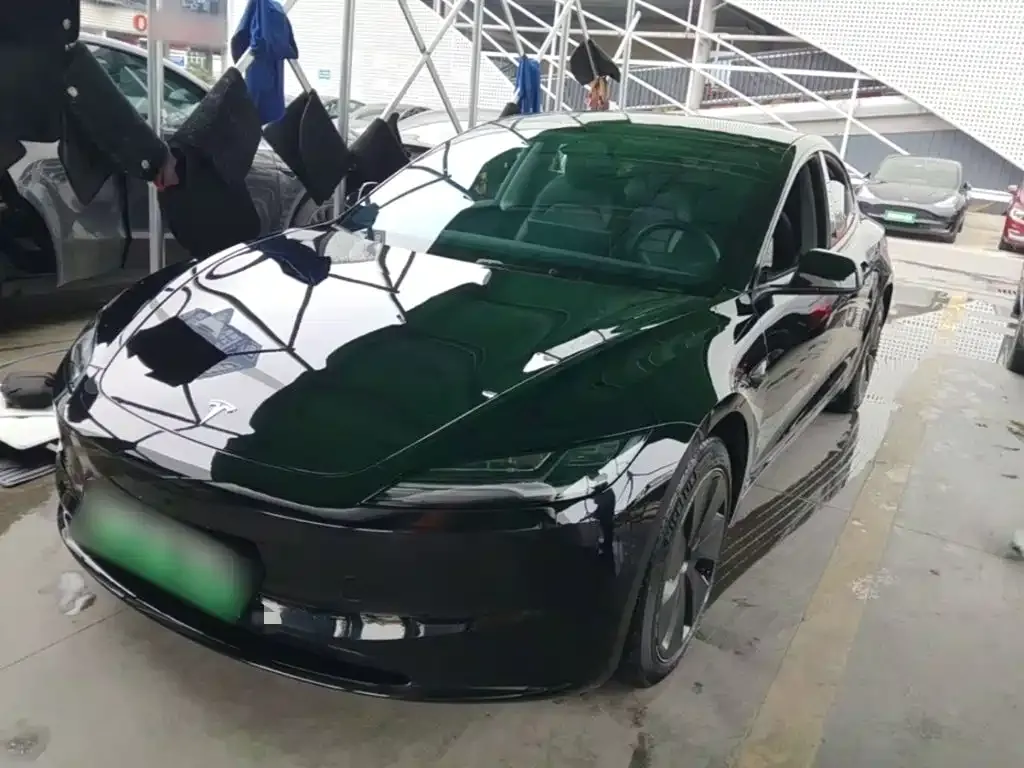 Tesla Model 3 — фото 3