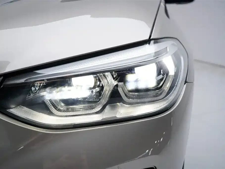 BMW iX3 — фото 8