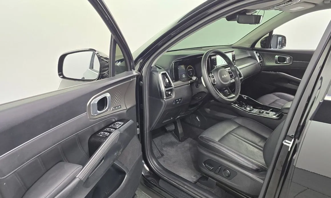 Kia Sorento — фото 9