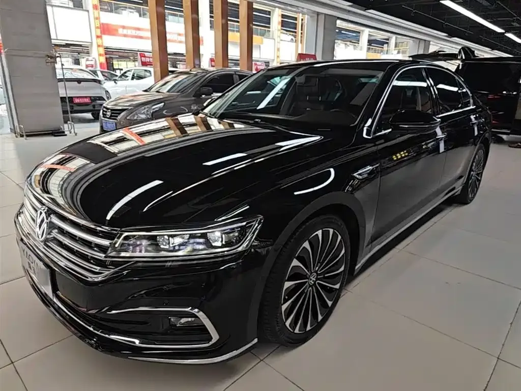 Volkswagen Phideon — фото 1
