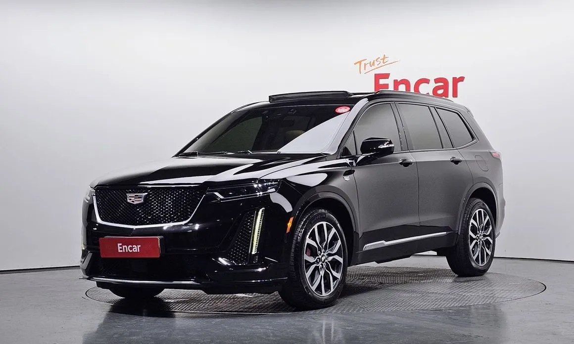 Cadillac XT6 — фото 1