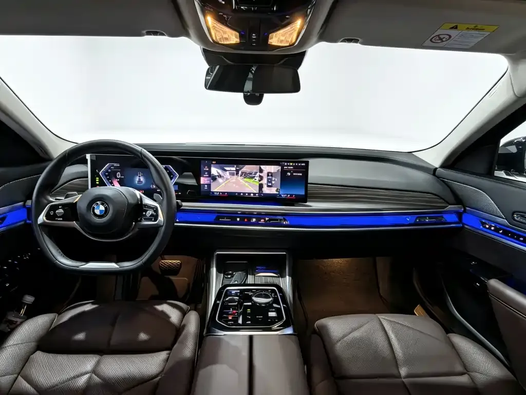 BMW 7 Series — фото 6