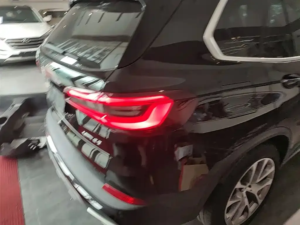 BMW X5 (Import) — фото 4