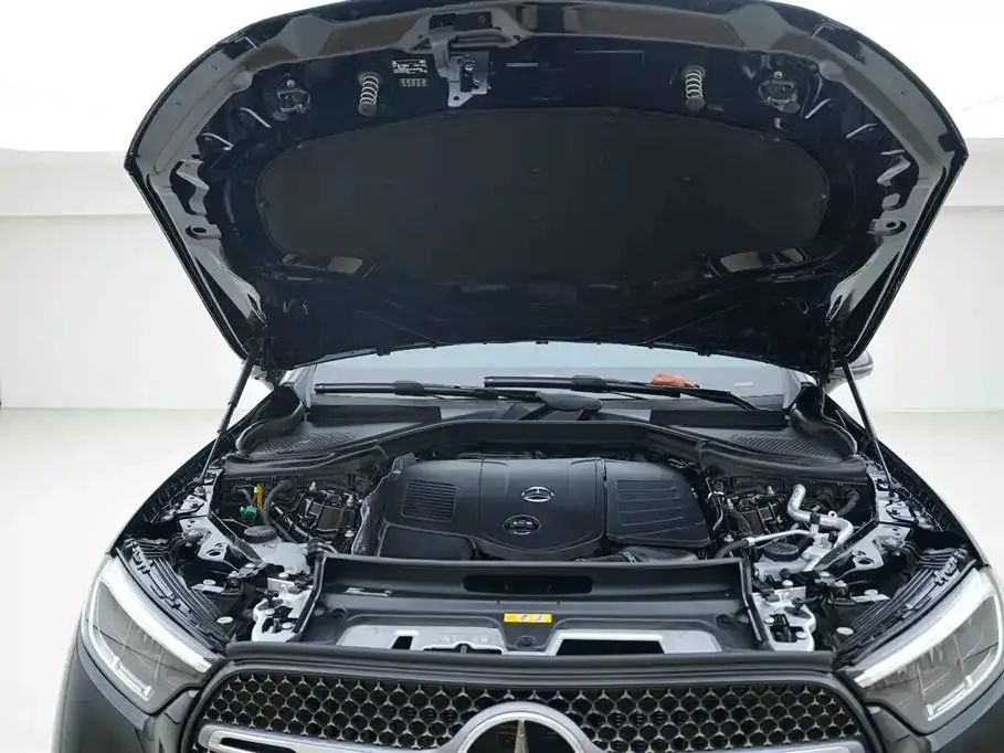 Mercedes-Benz GLC PHEV — фото 10