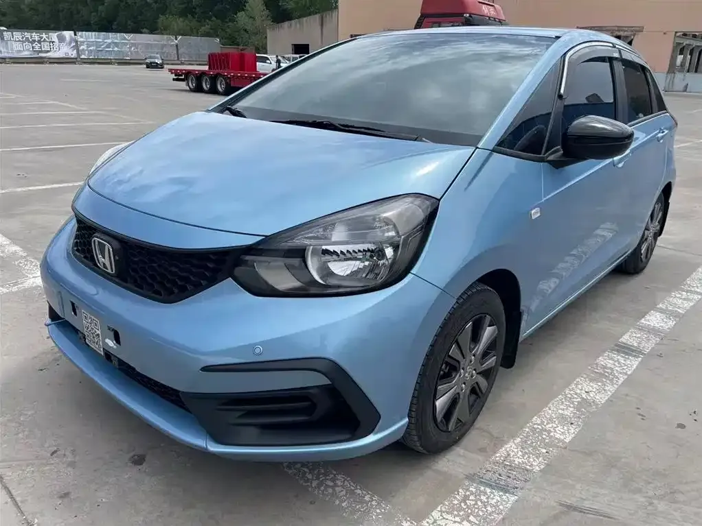 Honda Fit — фото 1