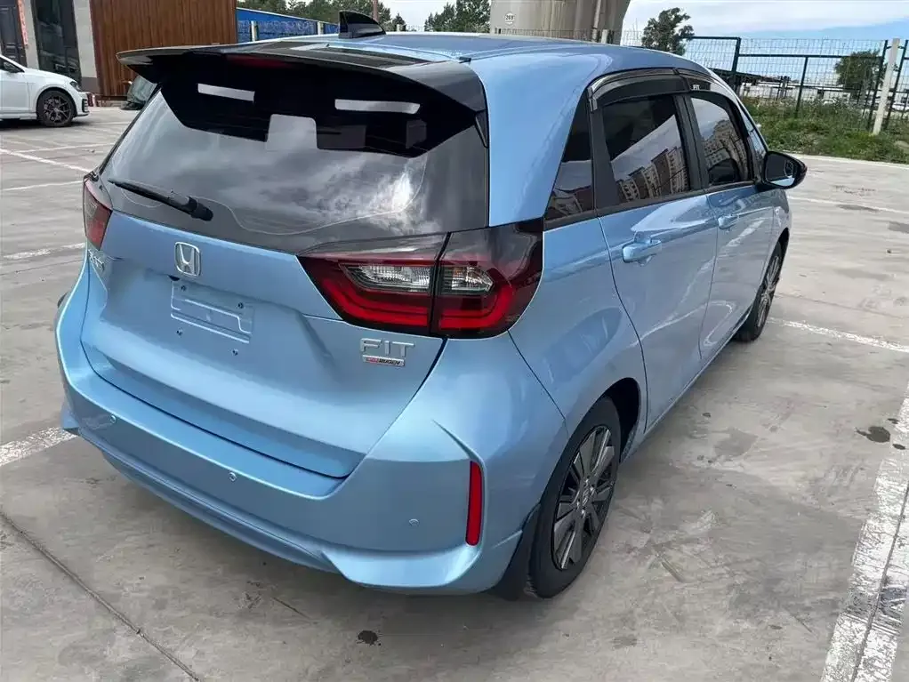 Honda Fit — фото 2