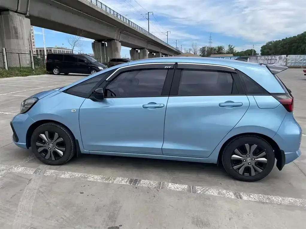 Honda Fit — фото 6