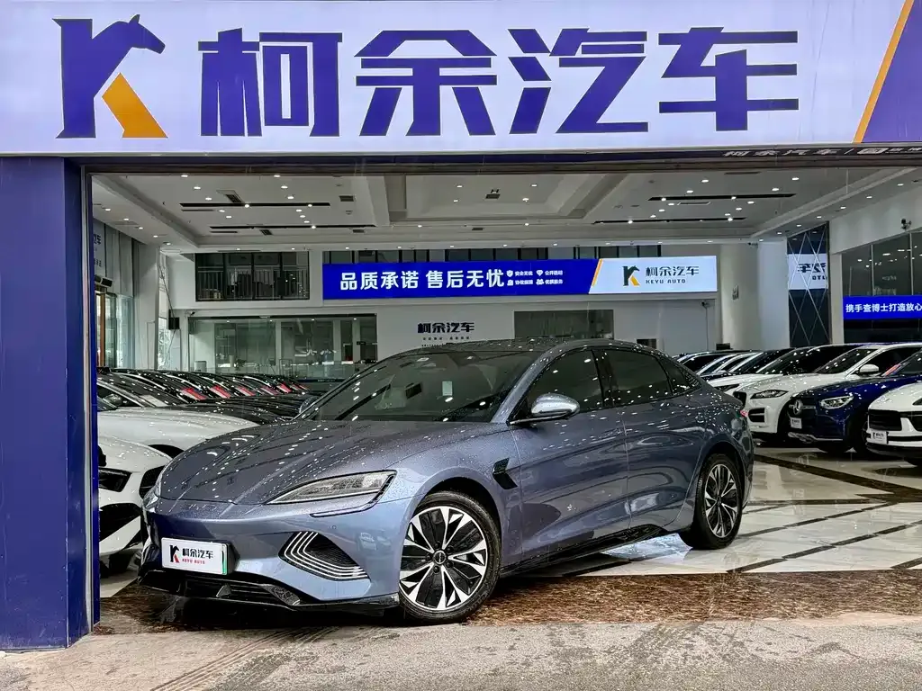 BYD Seal — фото 1