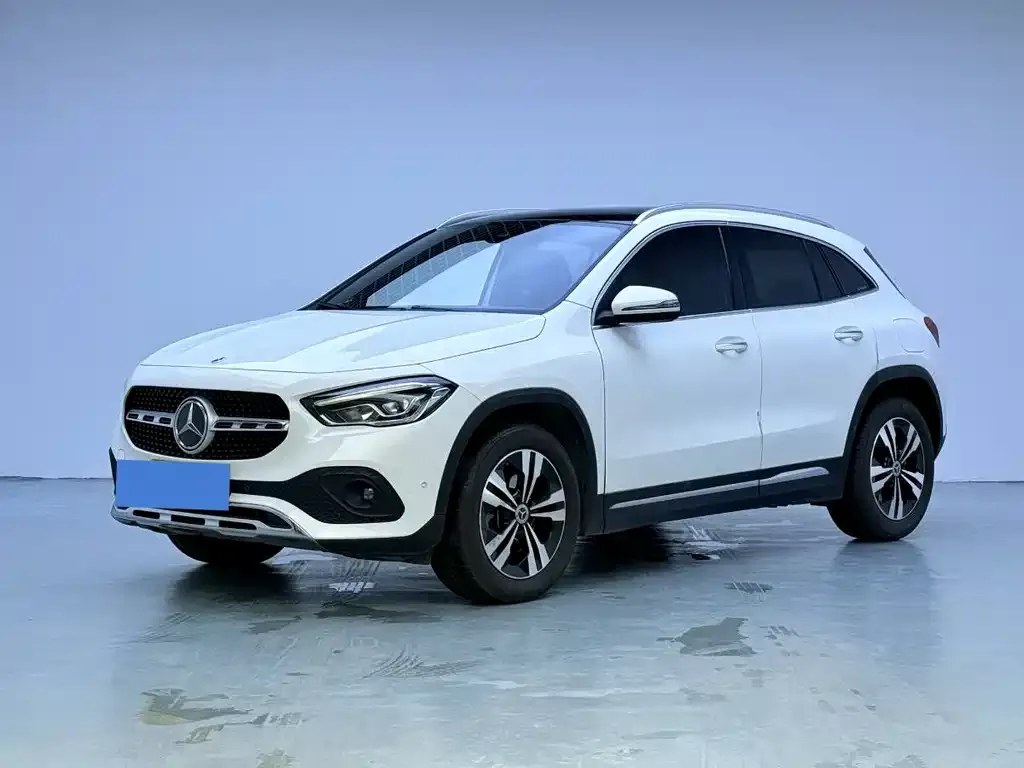 Mercedes-Benz GLA — фото 1