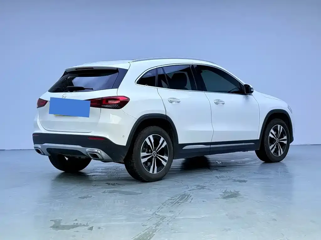 Mercedes-Benz GLA — фото 10