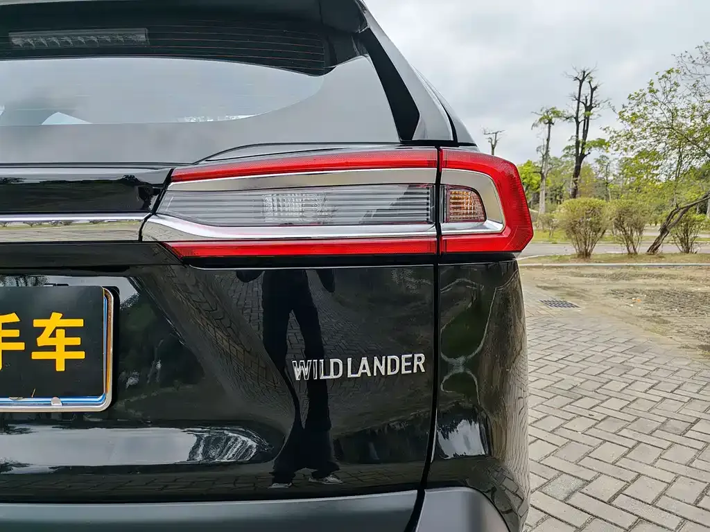 Toyota Wildlander — фото 7