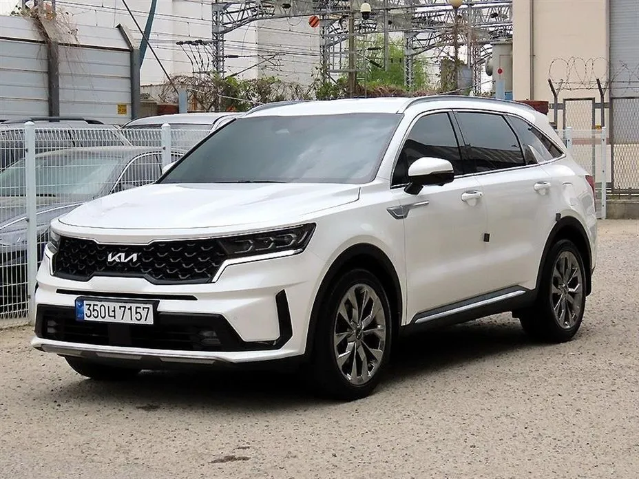Kia Sorento — фото 10