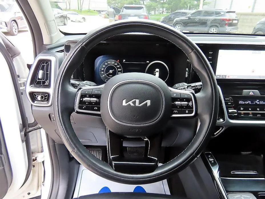 Kia Sorento — фото 9