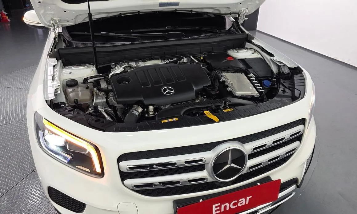 Mercedes-Benz GLB-Class — фото 10