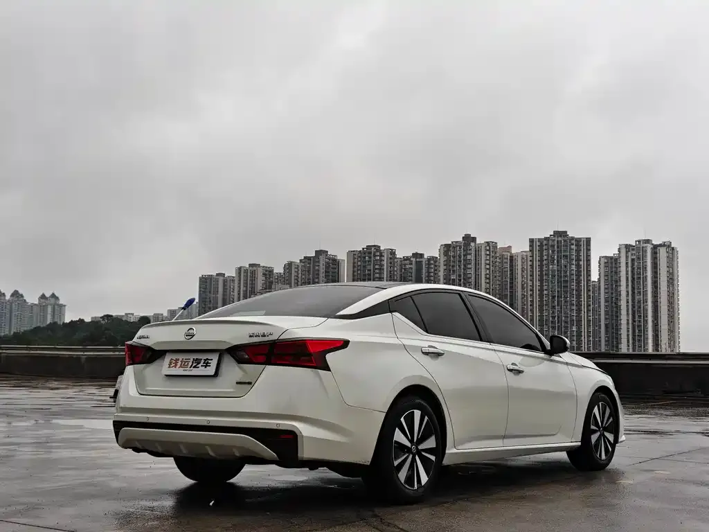Nissan Teana — фото 5