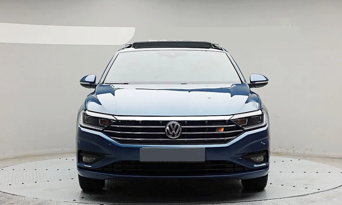 Volkswagen Jetta — фото 3