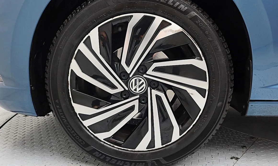 Volkswagen Jetta — фото 6