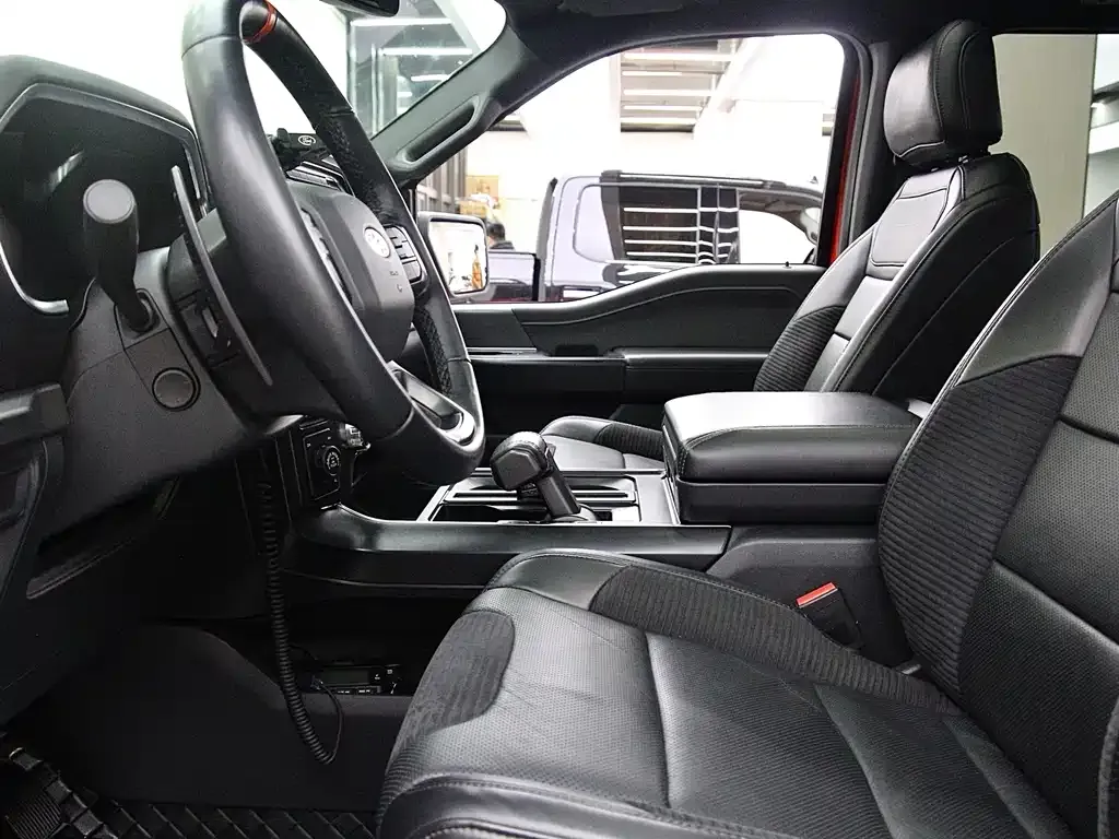 Ford F-150 Raptor — фото 9