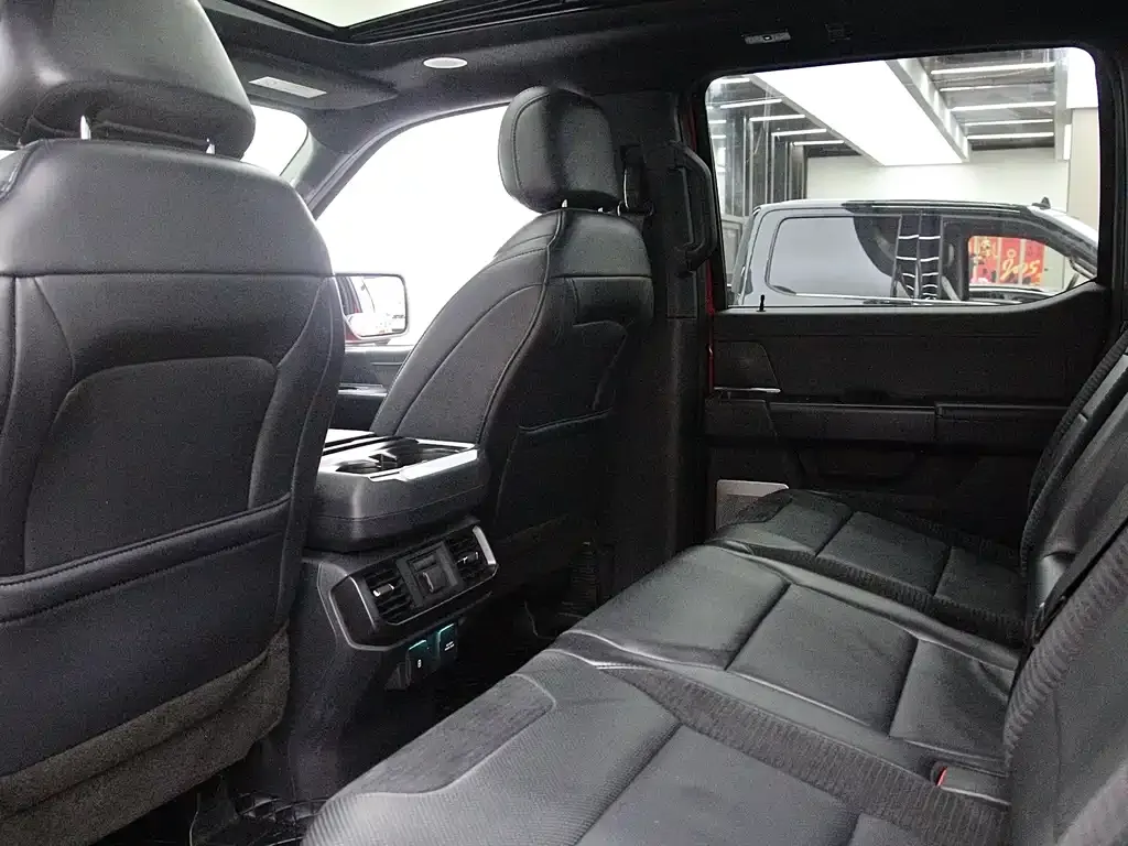 Ford F-150 Raptor — фото 2
