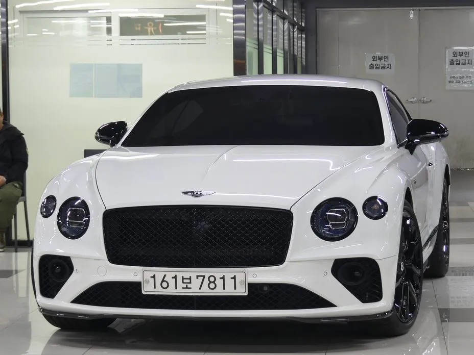 Bentley Continental — фото 1