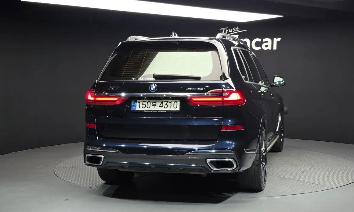 BMW X7 — фото 3