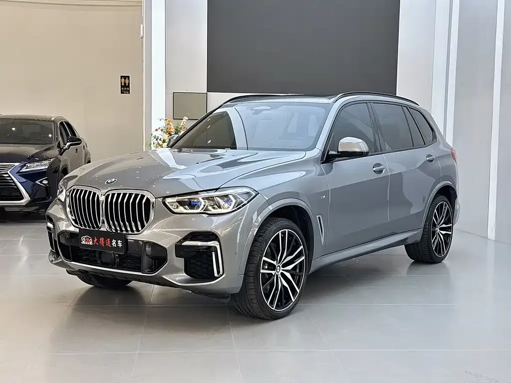 BMW X5 — фото 1