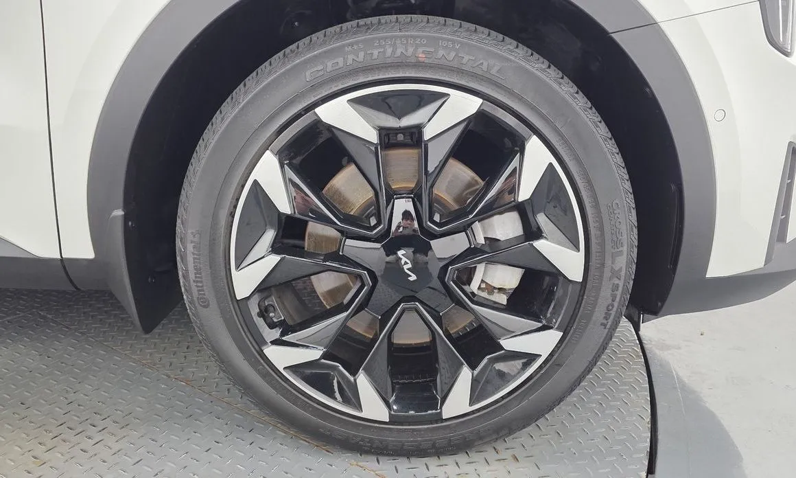 Kia Sorento — фото 8