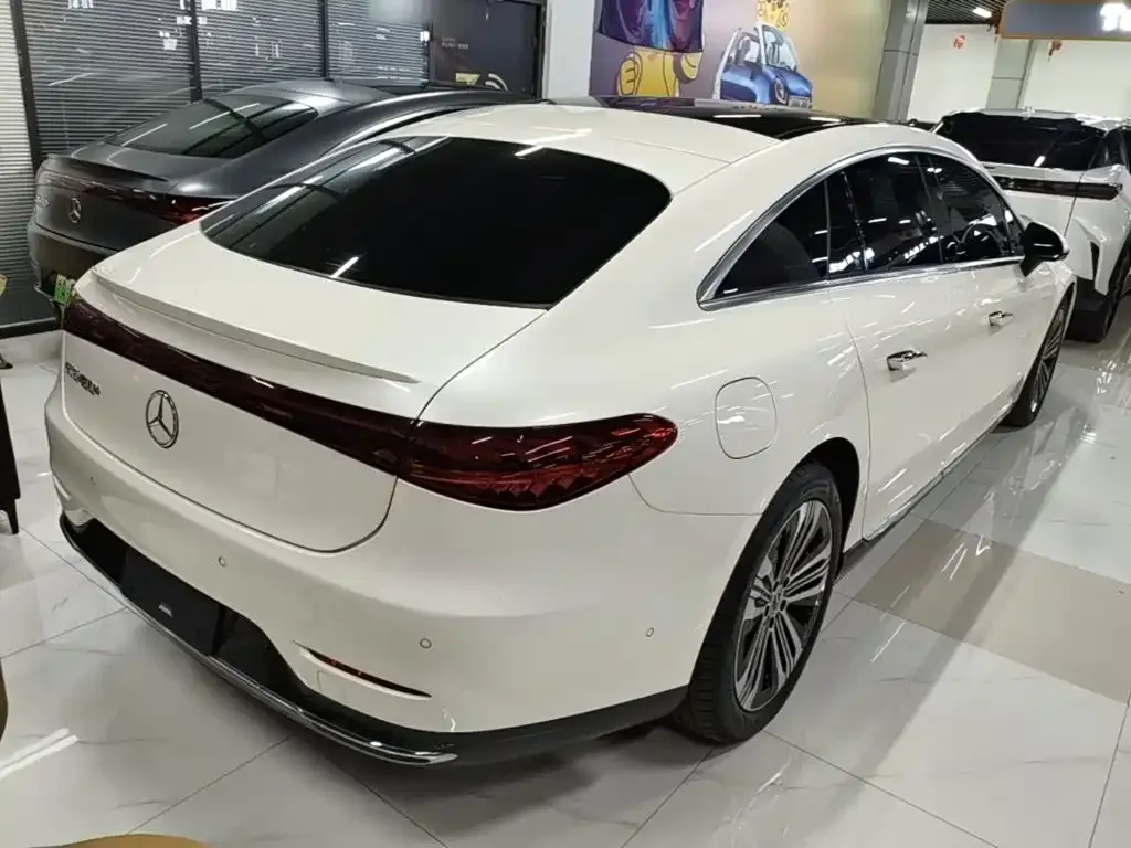 Mercedes-Benz EQS — фото 10