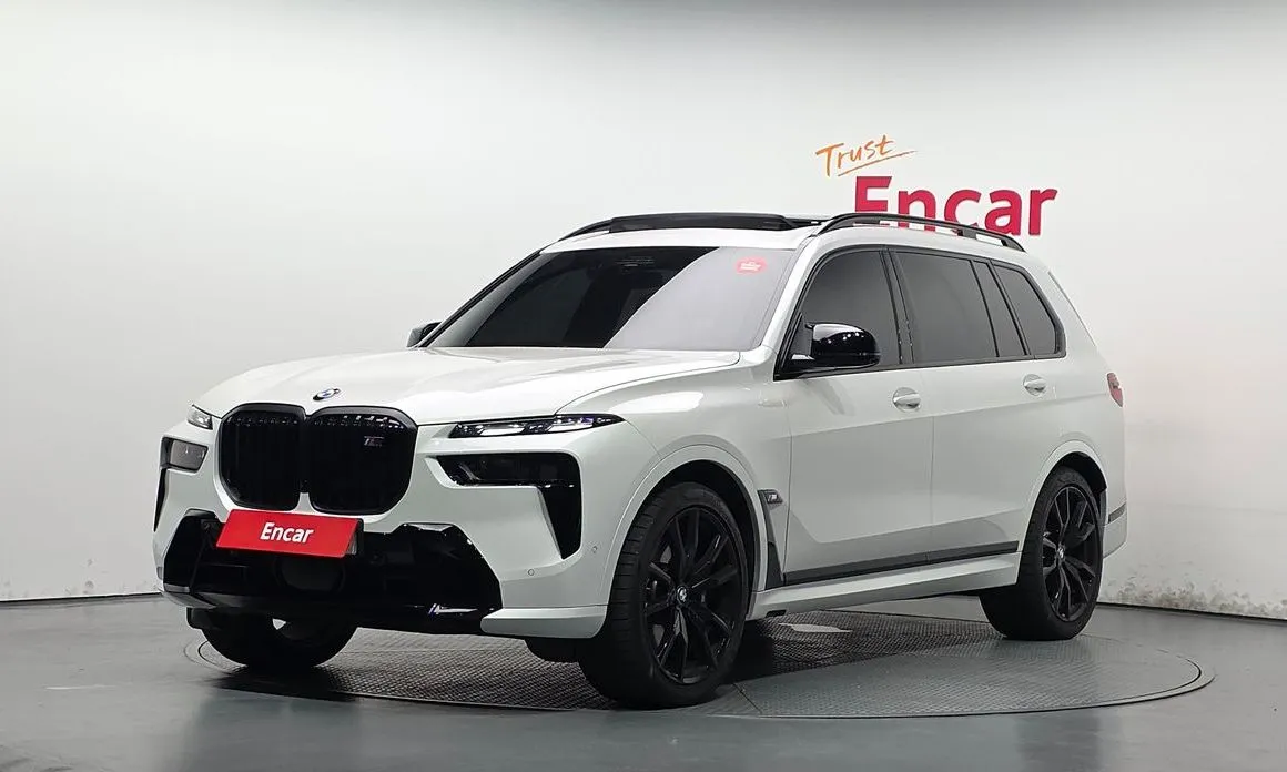 BMW X7 — фото 1
