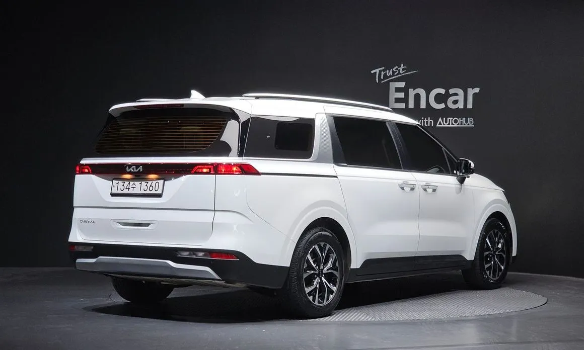 Kia Carnival — фото 2