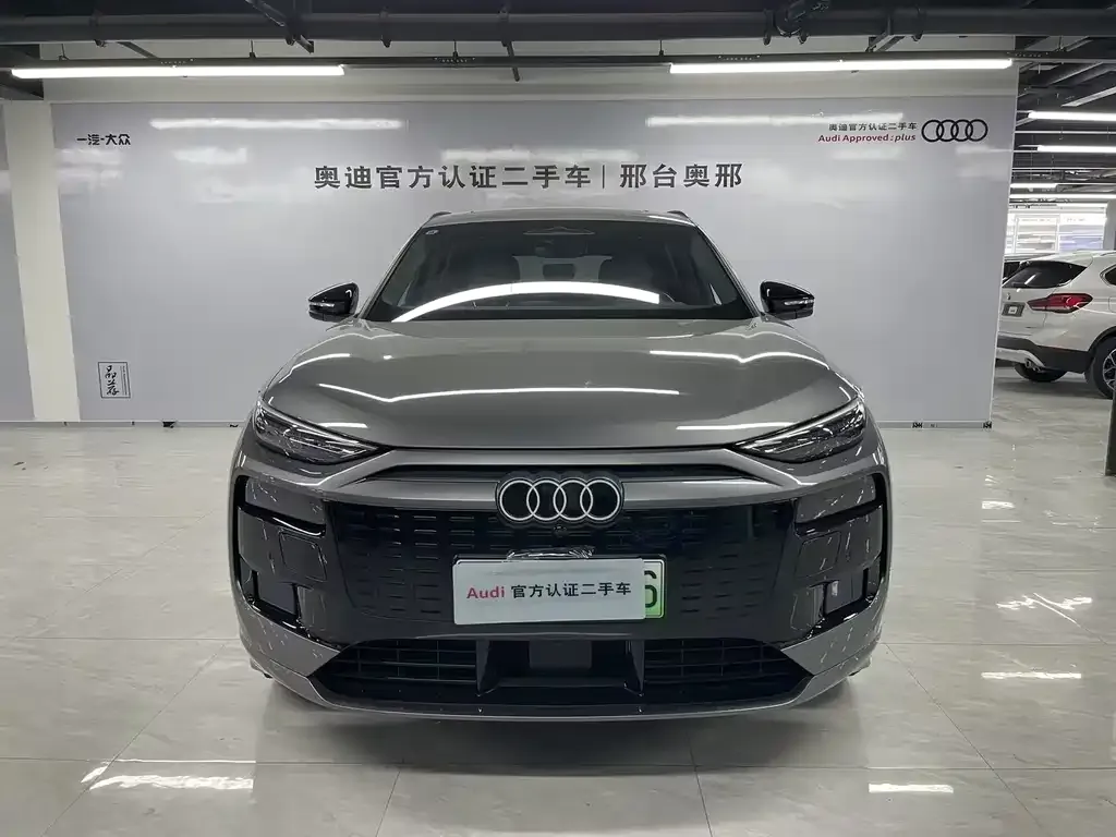 Audi Q6L e-tron — фото 5