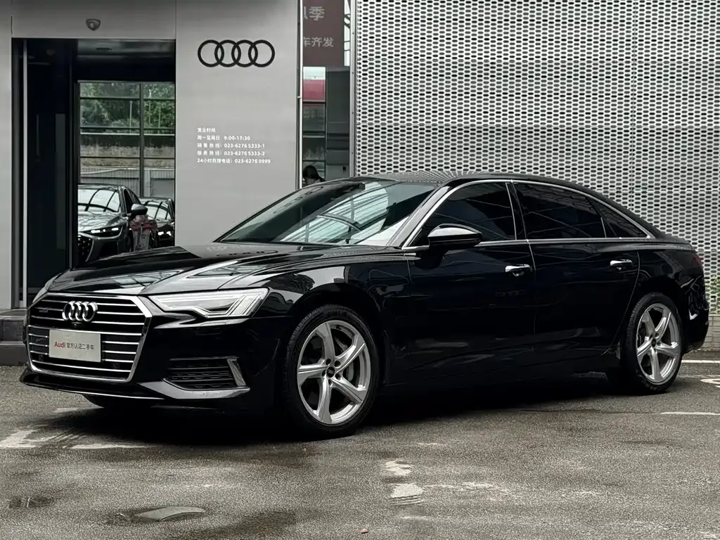 Audi A6L — фото 1