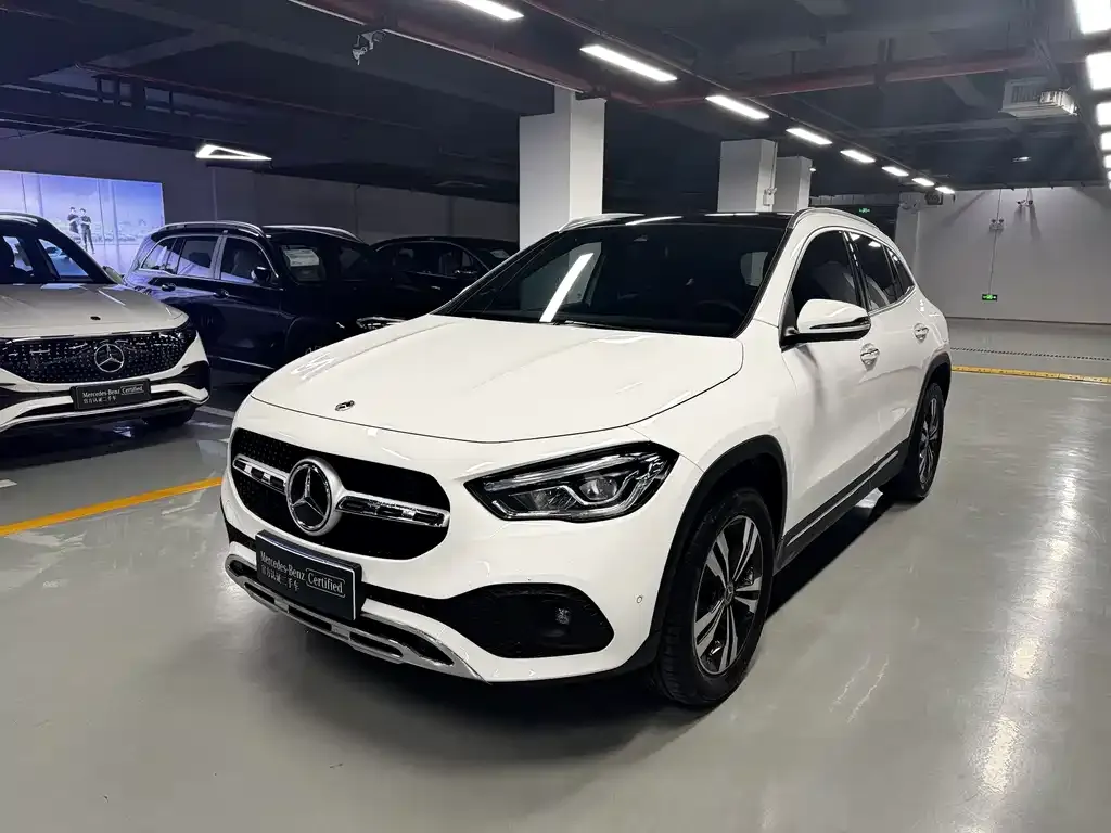 Mercedes-Benz GLA — фото 1
