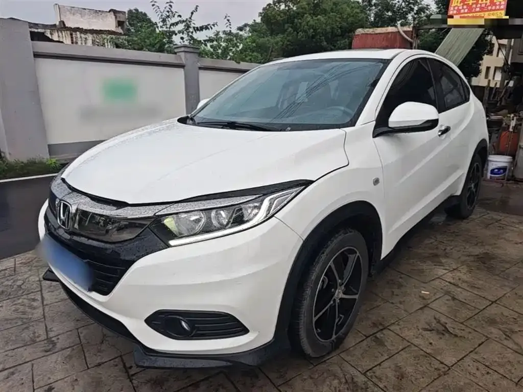 Honda Vezel — фото 1