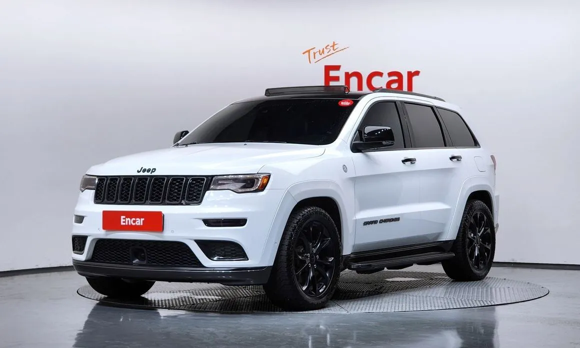 Jeep Cherokee — фото 1