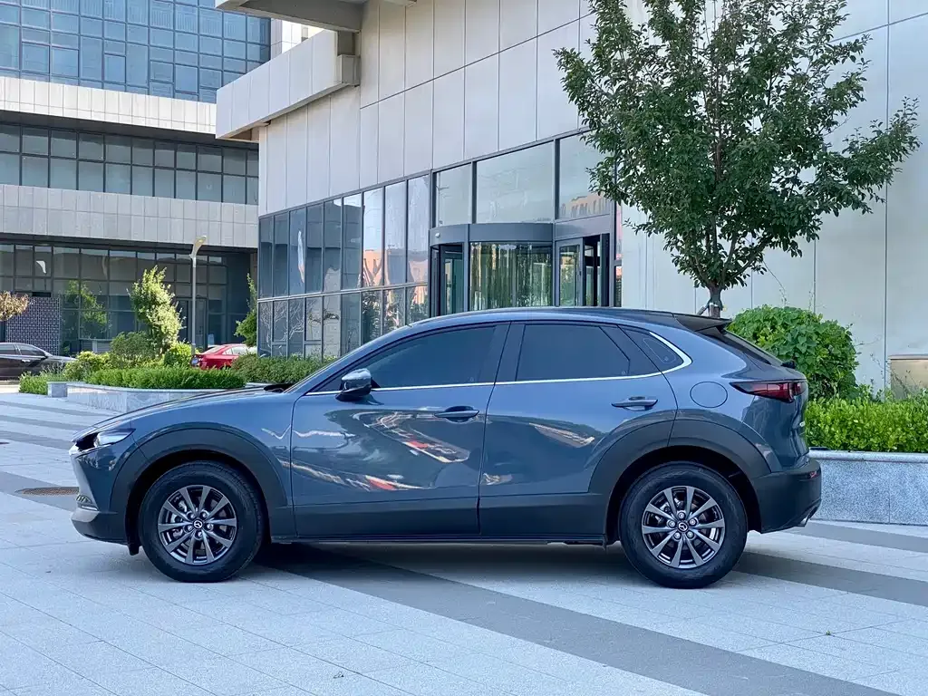Mazda CX-30 — фото 7
