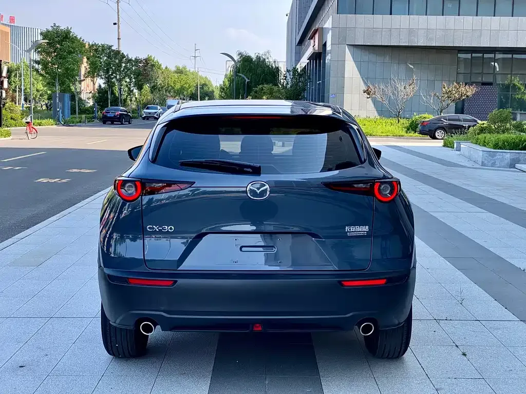 Mazda CX-30 — фото 4