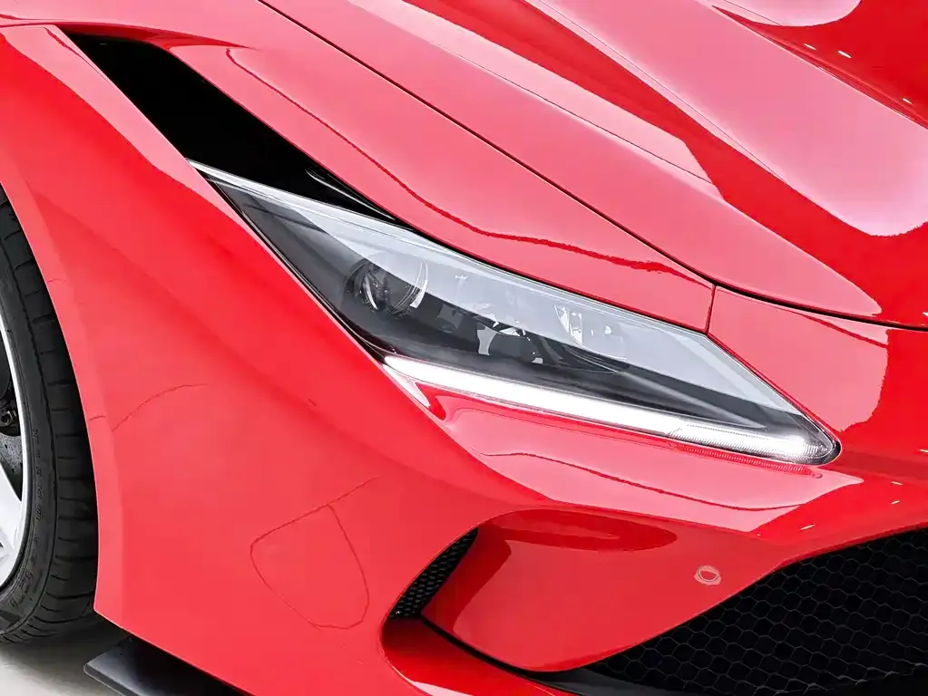 Ferrari F8 — фото 10