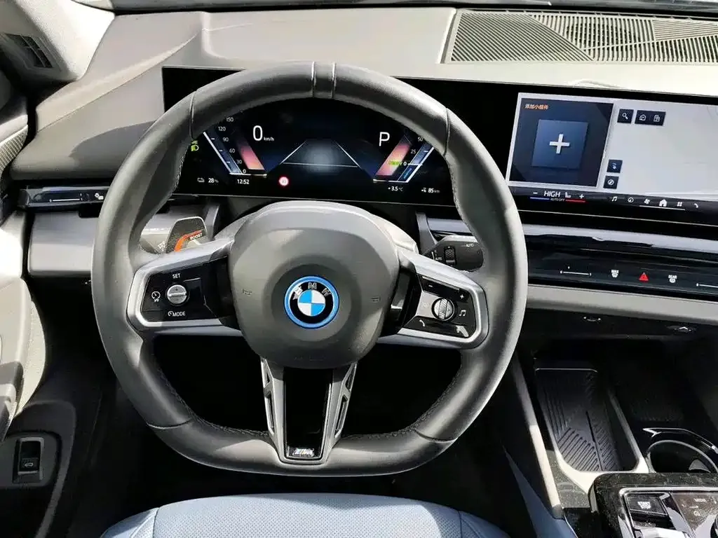 BMW i5 — фото 6