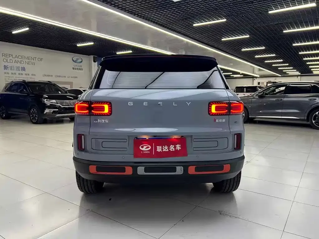 Geely Icon — фото 9